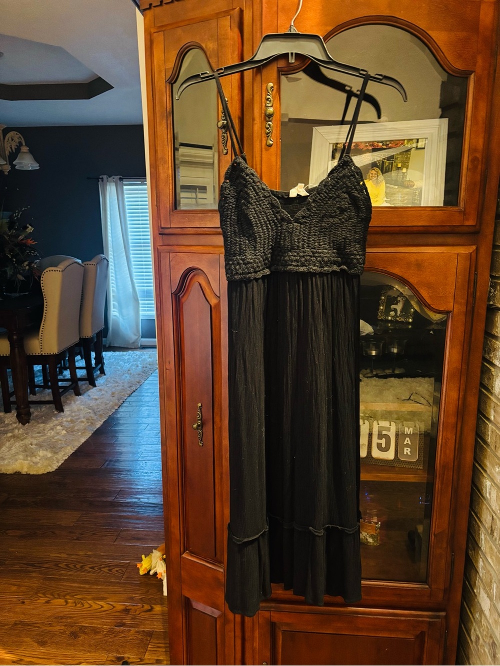 Black Sleeveless Ruffled Dress